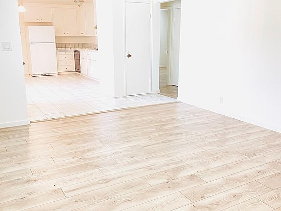 2nd image of 759 Calla Dr APT 3