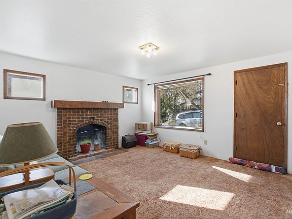 5th image of 248 N Asbury St