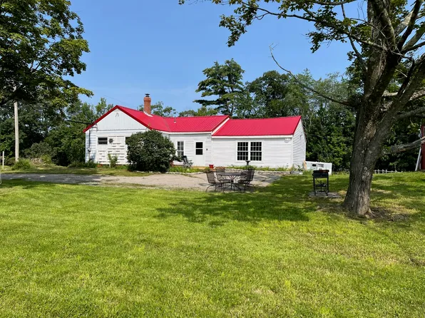 138 Bauneg Beg Road, Sanford, ME 04073