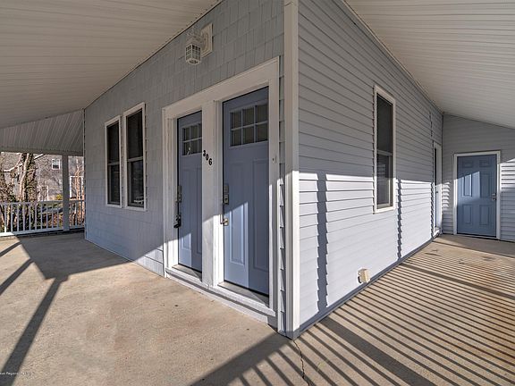 3rd image of 306 Henley Ave