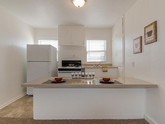 3rd image of 1109 N Scott Ave #1015-10