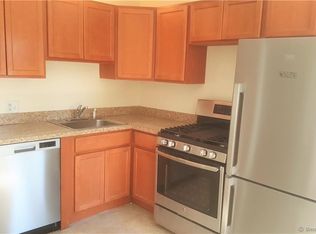 28 Melba St APT 4, Milford, CT 06460