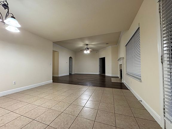4th image of 560 Dogwood St