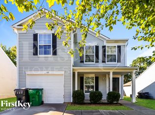 811 Swearngan Ridge Ct, Charlotte, NC 28216