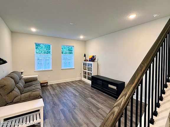 5th image of 6943 Five Oaks Dr