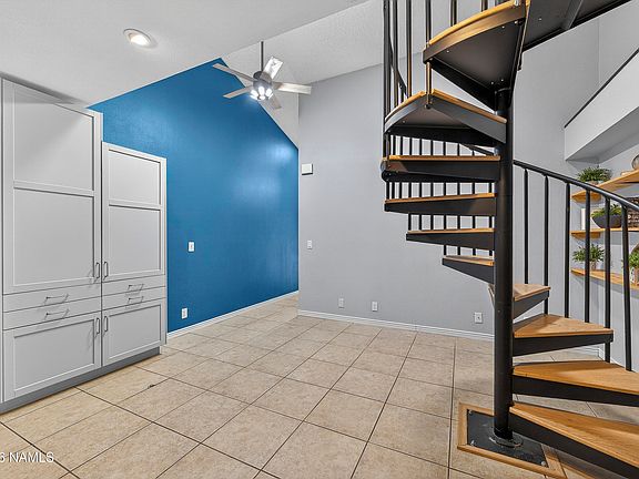3rd image of 6401 Saint Nicholas Cir #12