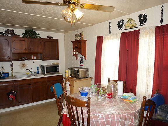 3rd image of 4125 Poplar Ave