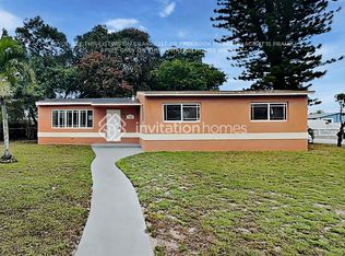 735 NW 184th Dr, Miami Gardens, FL 33169