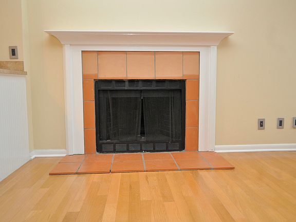 5th image of 100 Fairway Park Blvd Unit 2012