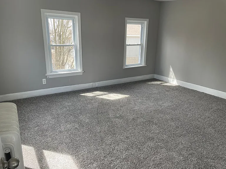 300 E Montgomery Ave — Photo 8