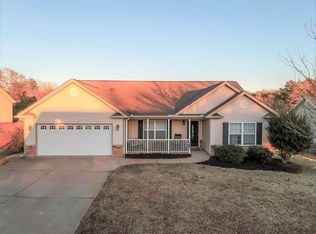 336 Bent River Dr, Inman, SC 29349