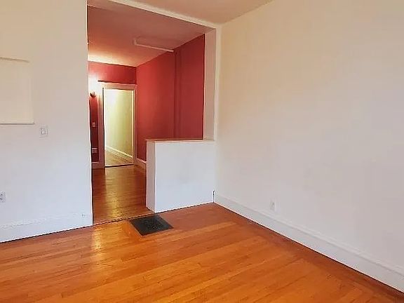 4th image of 80 Harvard Ave
