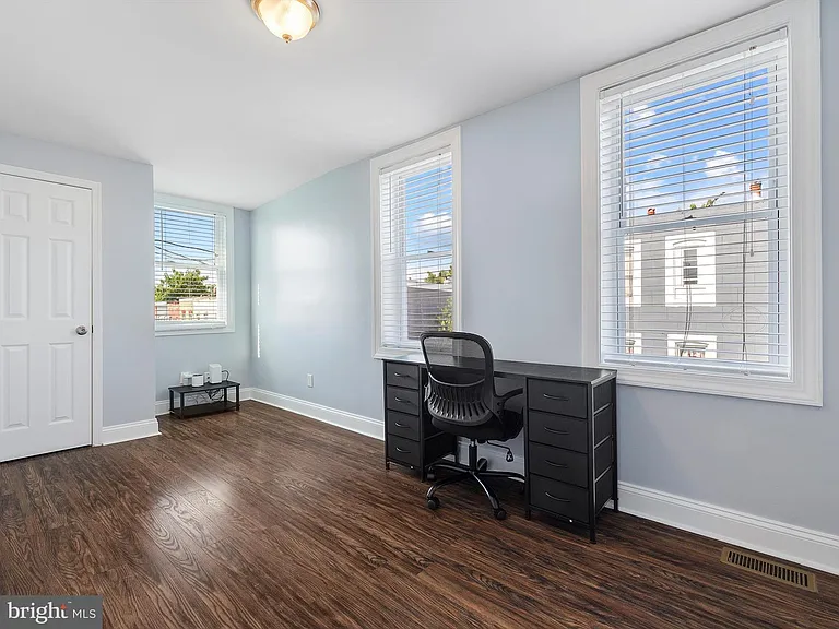 1713 E Lafayette Ave — Photo 19