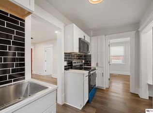 4320 Larimore Ave, Omaha, NE 68111