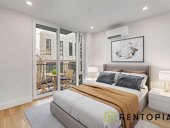 3rd image of 322 Graham Ave #2H
