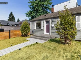 9226 21st Ave SW, Seattle, WA 98106