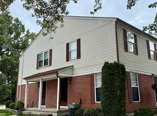 24641 N Meadow Dr, Harrison Township, MI 48045