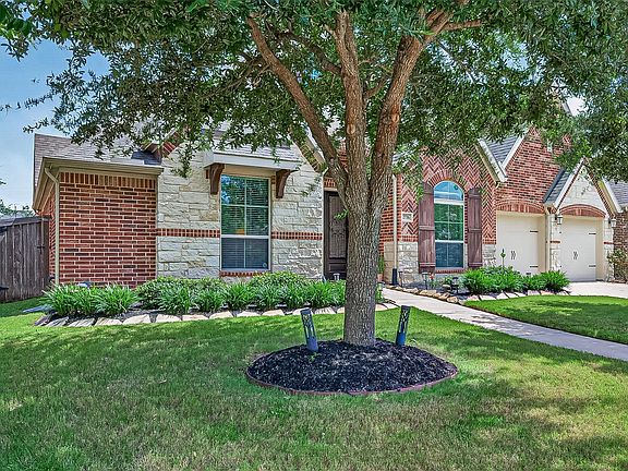 2nd image of 27706 Fleetwood Bend Ln
