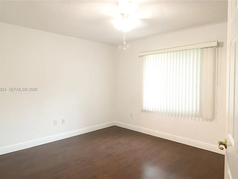 9990 NW 19th Pl #9990 — Photo 12