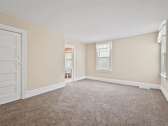 5th image of 13 Vilsack St Floor 2