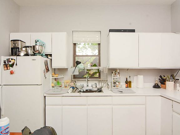 4th image of 456 N Paulina St Unit 3