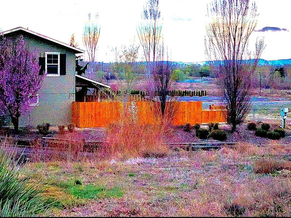 2nd image of 808 Fountain Blvd