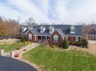 93 Walnut Ln, Russell Springs, KY 42642