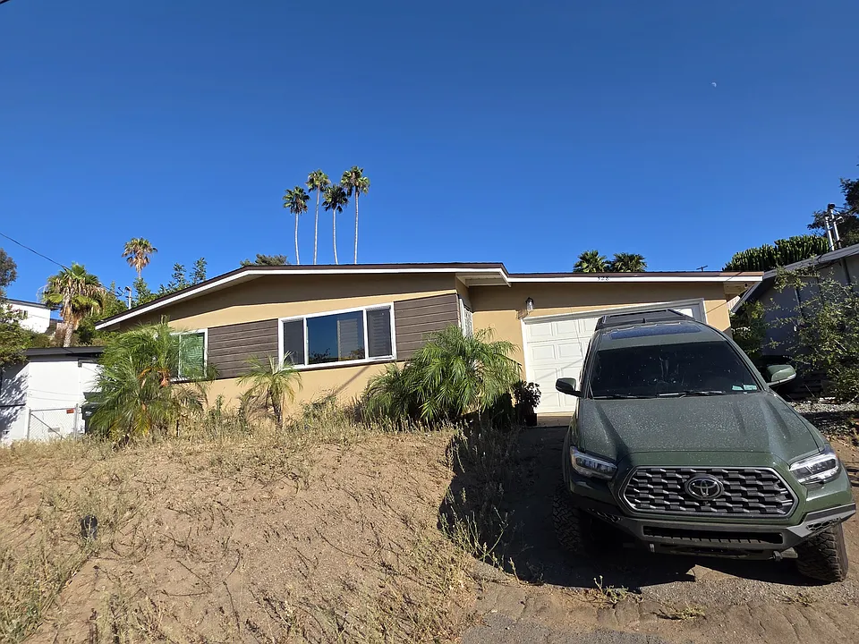 328 Eddie Dr