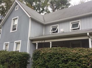 109 S Union St, Victoria, IL 61485