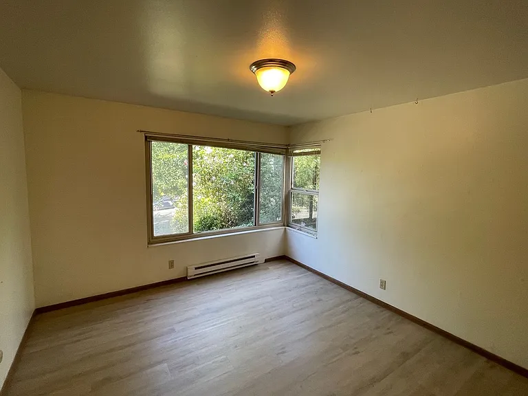 4108 Fremont Ave N — Photo 5