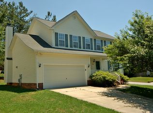 6613 Ivystone Dr, Jamestown, NC 27282