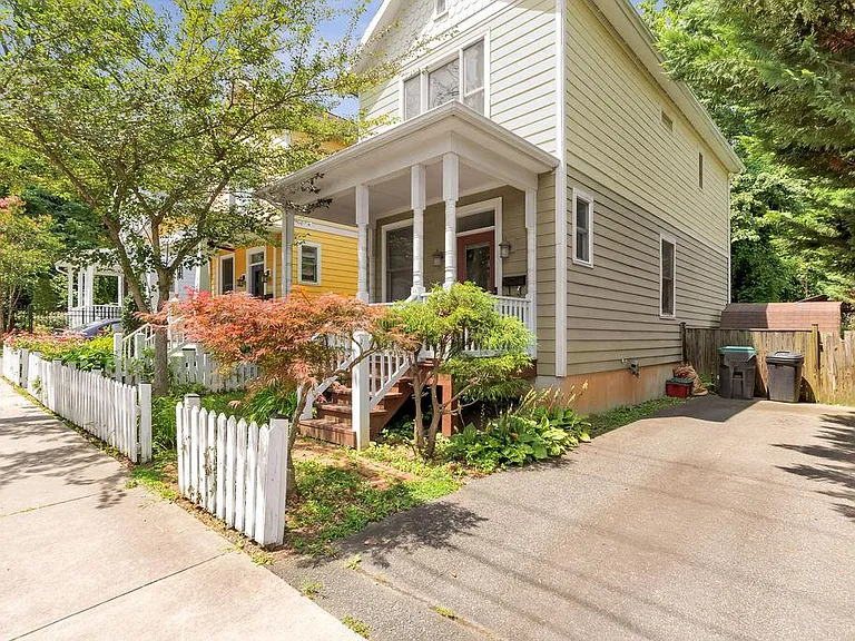 225 10th Street!