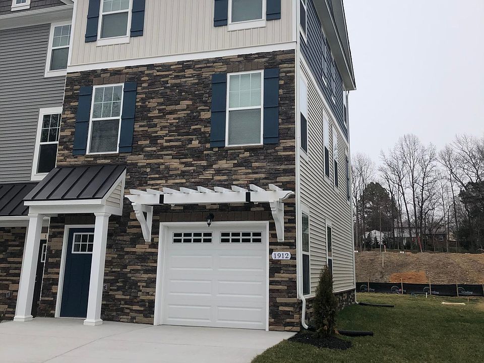 Brand new end unit with garage!