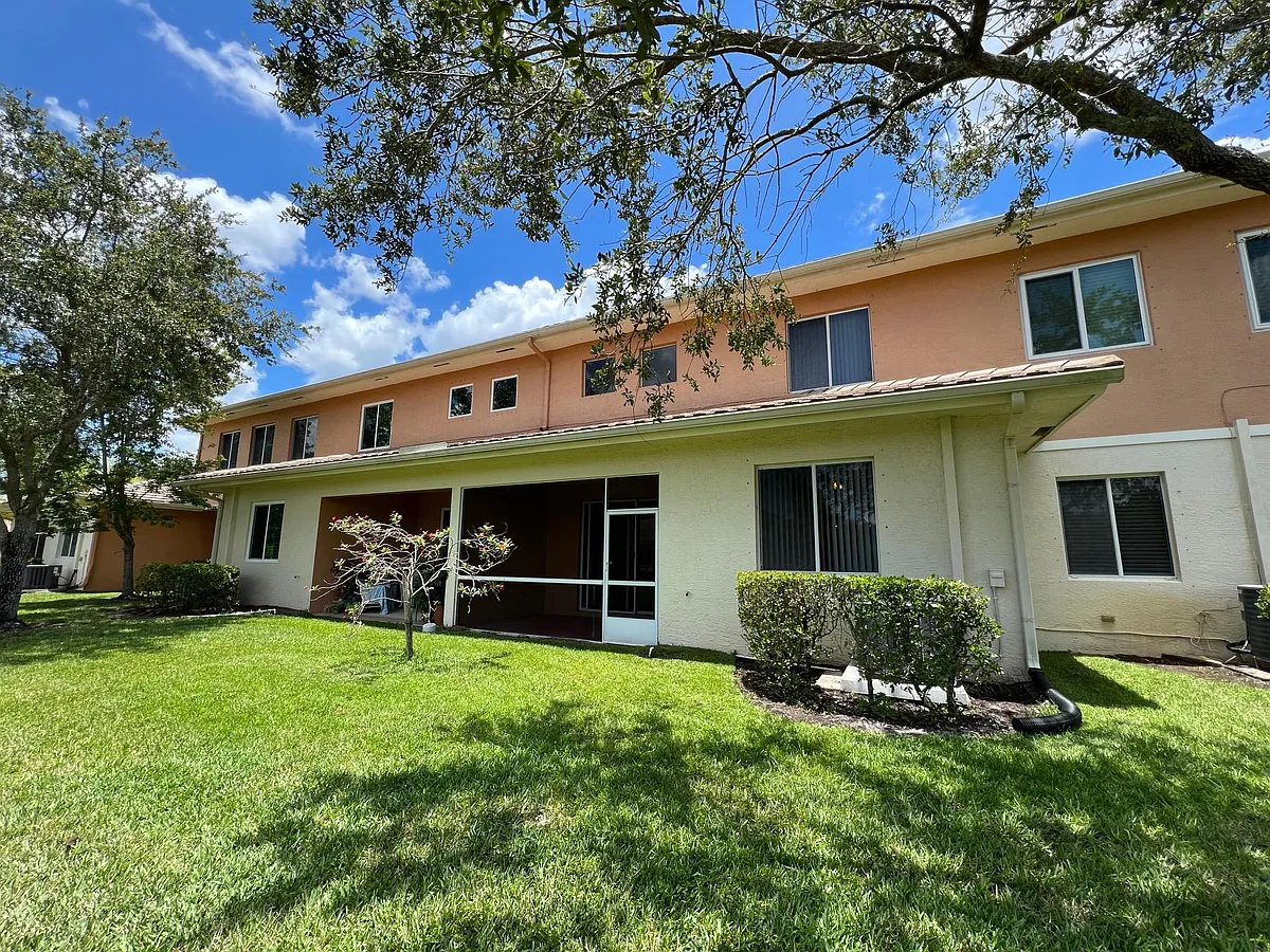 Building Photo - 2513 Stockbridge Sq SW