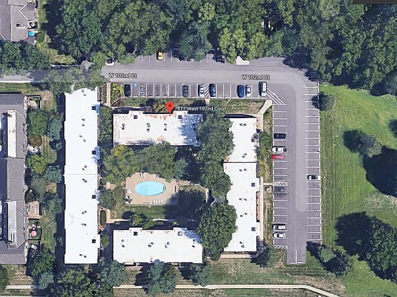 3rd image of 7417 W 102nd Ct