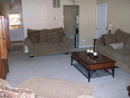 5th image of 4230 Stockbridge Dr