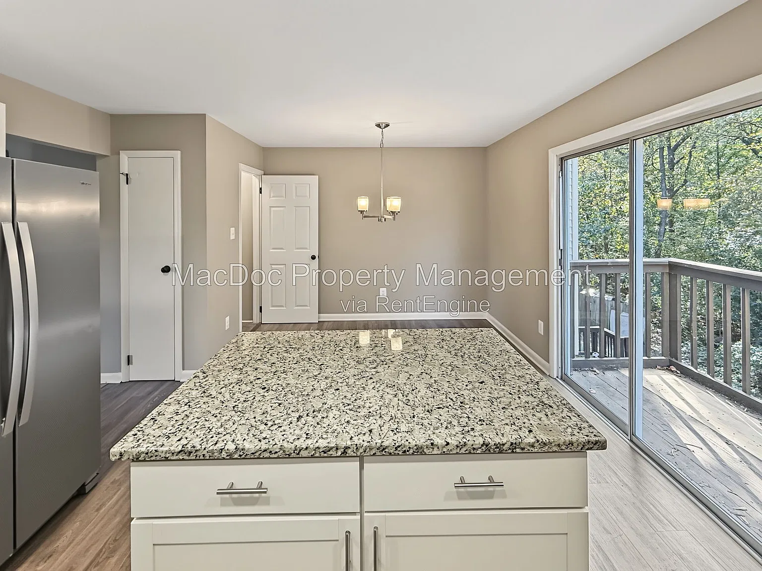 3 bed, 2.5 bath, 1620 sqft, $2,295 — Photo 4