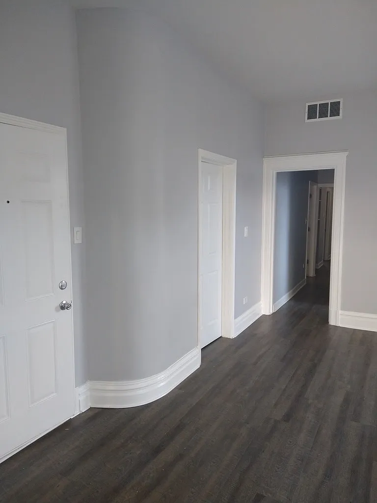 4 bed, 1750 sqft, $2,050 — Photo 2