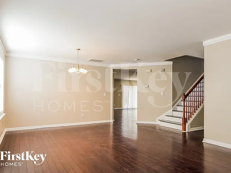 2861 Brookford Ln SW — Photo 4