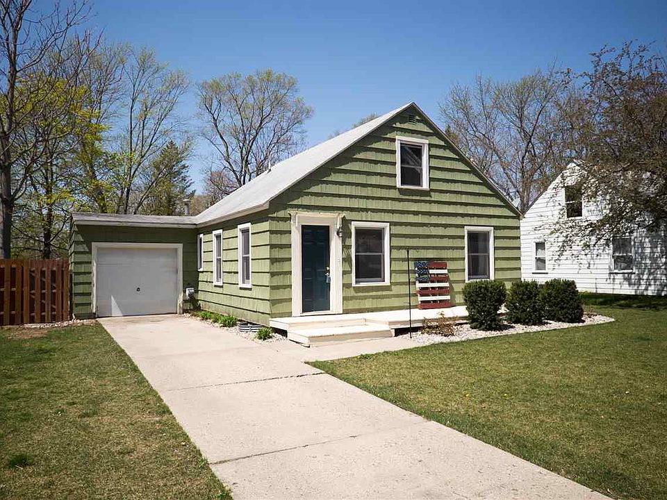 1st image of 2119 Carolina St