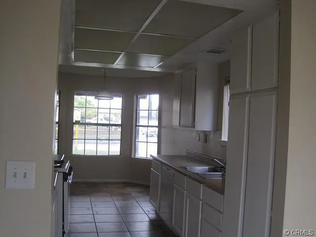 709 E Jackson St — Photo 6
