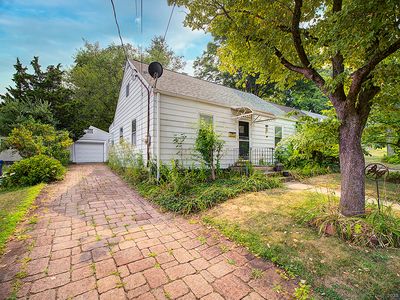 42 Palmer Avenue, Hamden, CT, 06514
