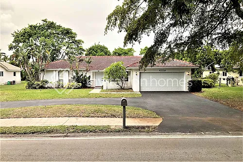 10274 Ramblewood Dr Photo 1