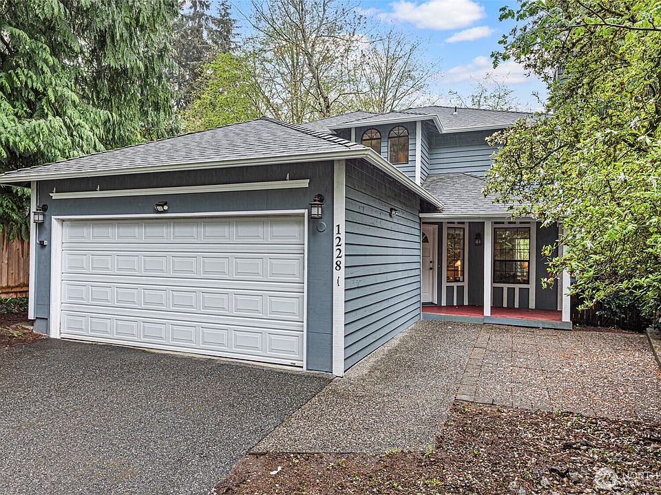 1st image of 1228 NE Brockman Place