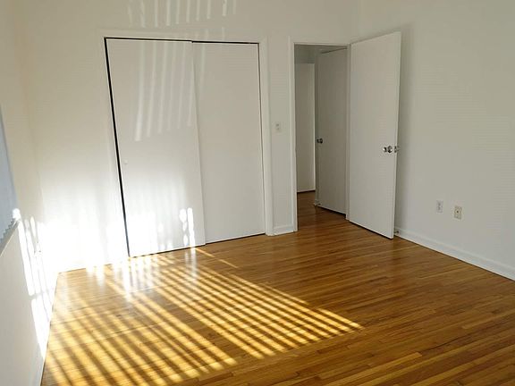 5th image of 12 Sidonia Ave APT 1