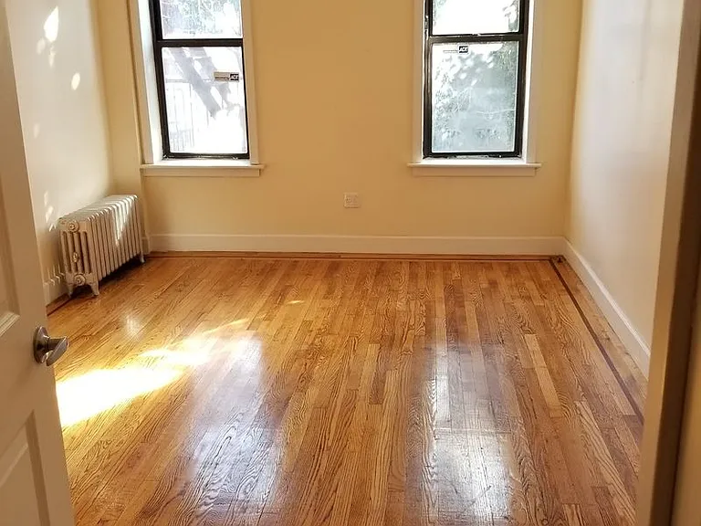 181 Hawthorne St #4Y — Photo 3