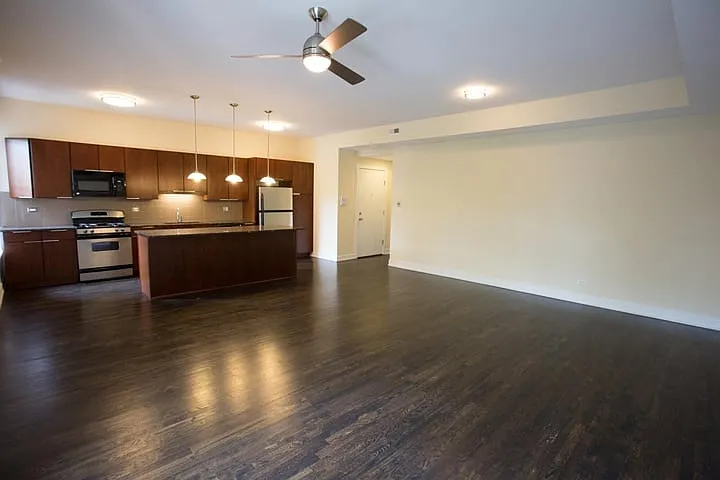 5118 S. Greenwood — Photo 14