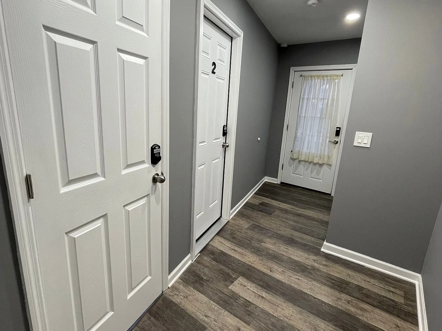 1 bed, 1.0 bath, $1,100 — Photo 2