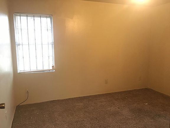 4th image of 222 Brookbriar Dr