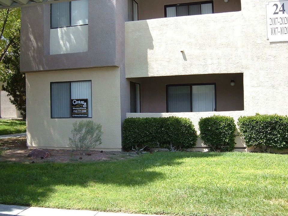 Side view of unit and porch.